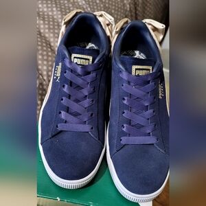 Puma Women's Navy Blue Sneakers